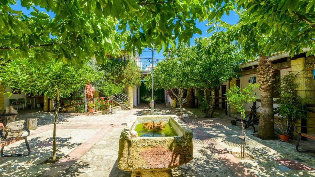 Cortijo El Vinculo Campillos By Ruralidays Malaga Bagian luar foto