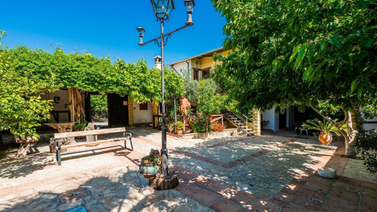 Cortijo El Vinculo Campillos By Ruralidays Malaga Bagian luar foto